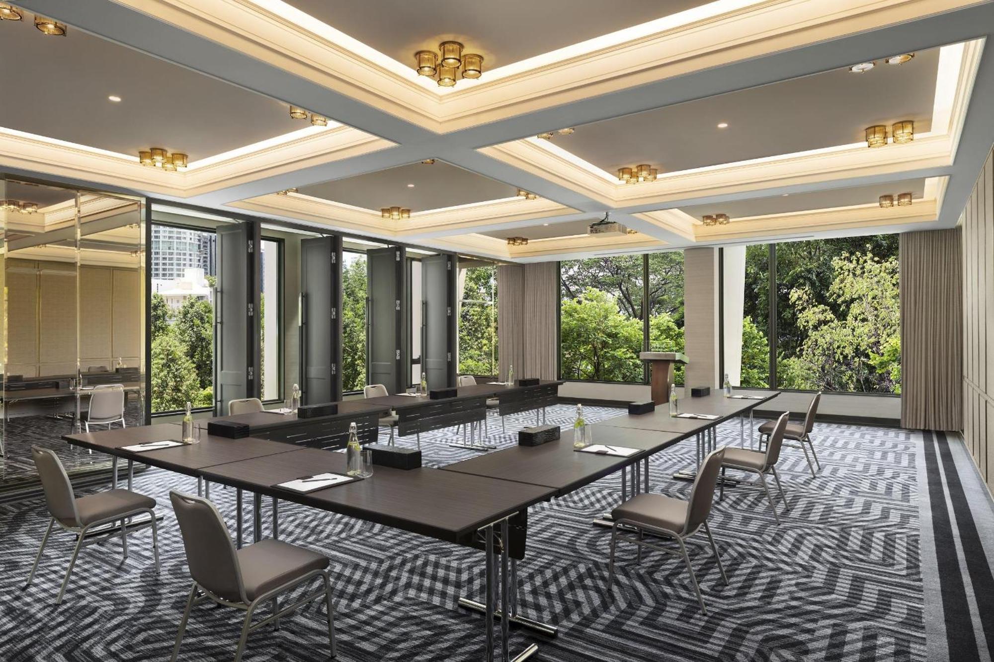 Sindhorn Kempinski 5* Bangkok